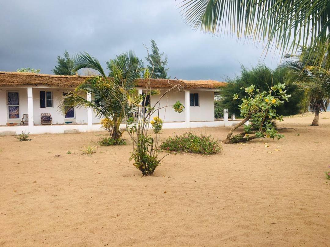 Santana Beachclub Sanyang Eksteriør bilde